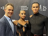 Tomasz Ruszkowski i Maria Latos z trenerem Mariuszem Grzejszczakiem